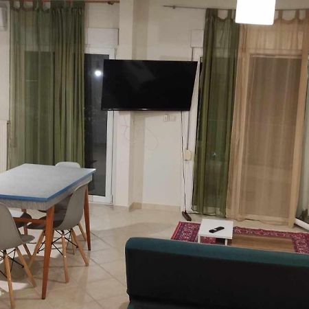 Pylaia Comfortable Apartment 2 Szaloniki Kültér fotó